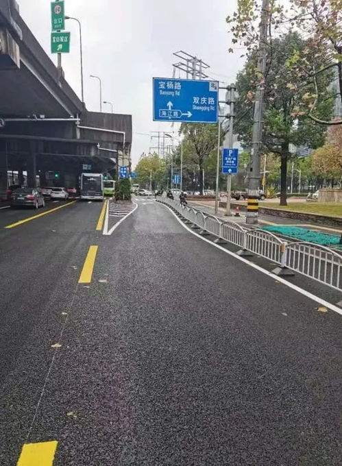 交通微改造，鋪就大通暢 公交港灣、友誼西路助力出行便捷